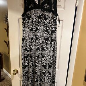 Haani Black and White Halter Sleeveless  Maxi Dress